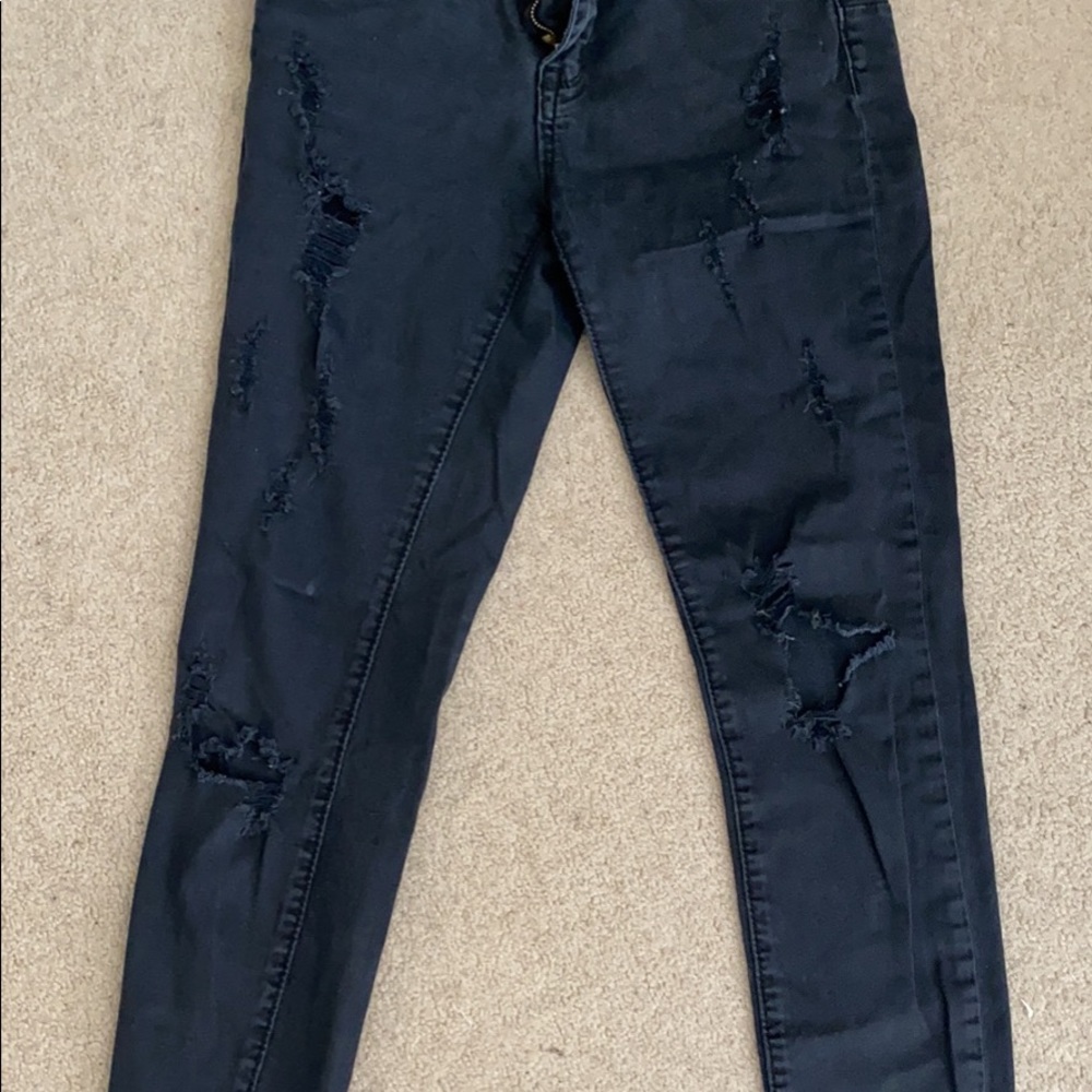 Black ripped Jeans